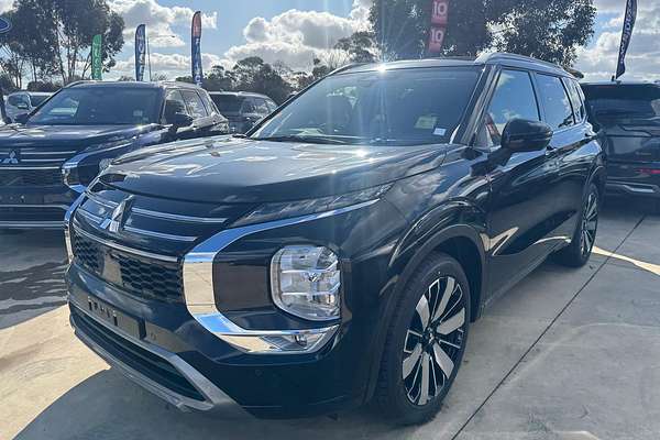 2025 Mitsubishi Outlander Exceed ZM