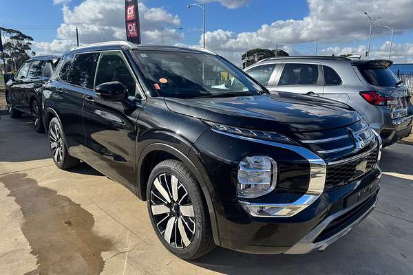 2025 Mitsubishi Outlander Exceed ZM