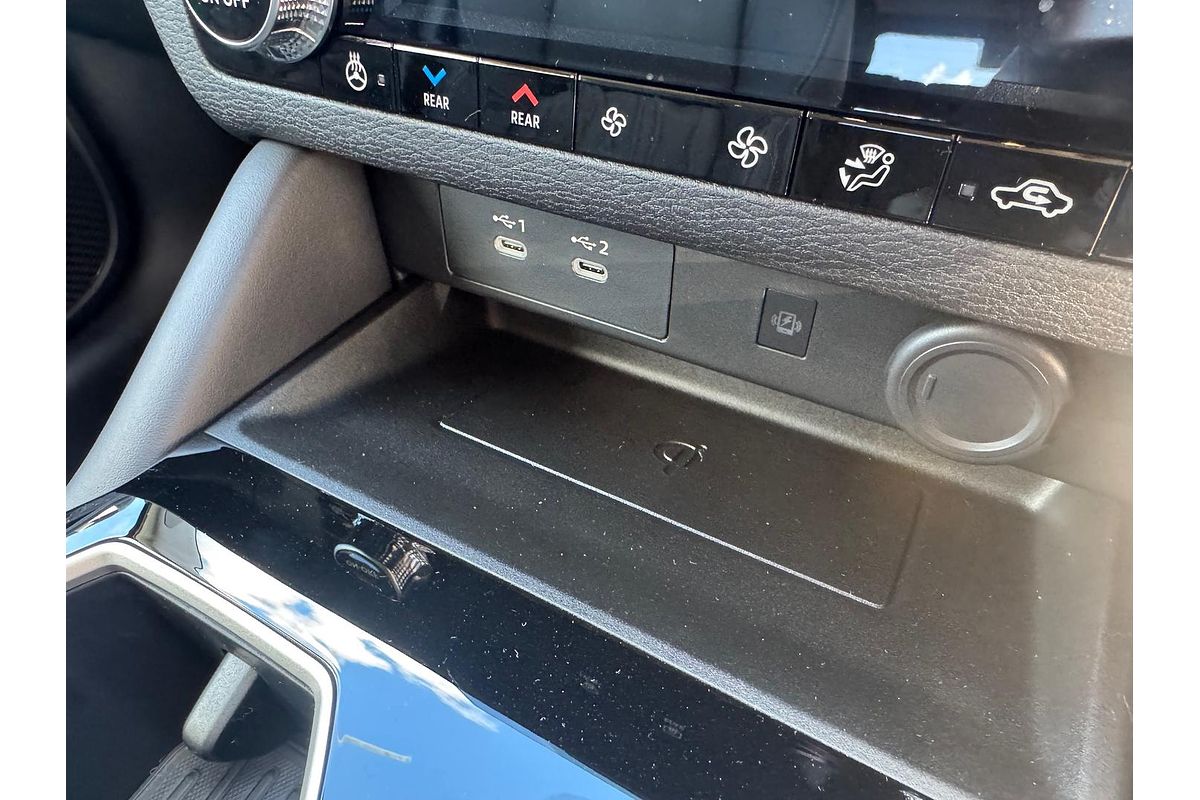 2025 Mitsubishi Outlander Exceed ZM