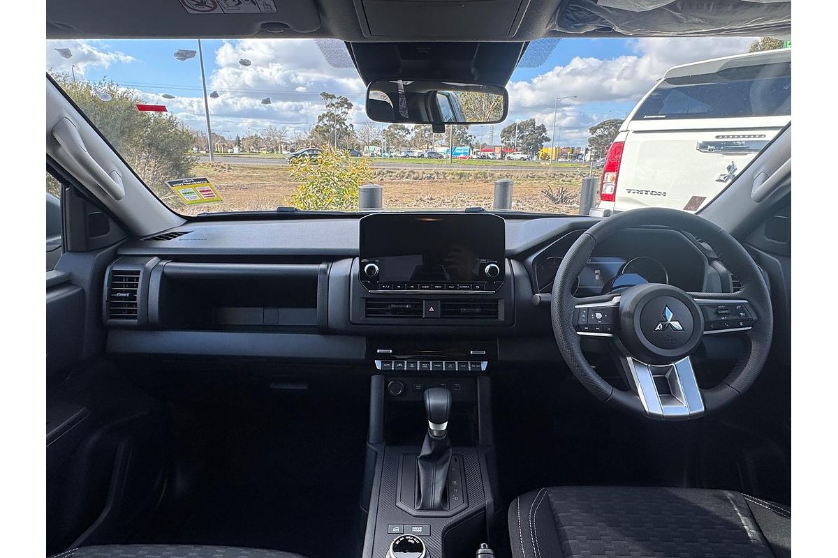 2025 Mitsubishi Triton GLX-R MV 4X4