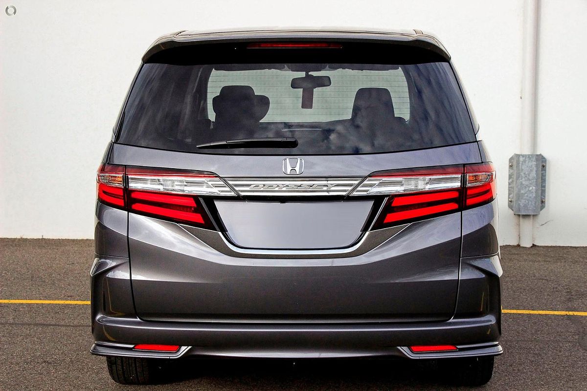2017 Honda Odyssey VTi-L 5th Gen