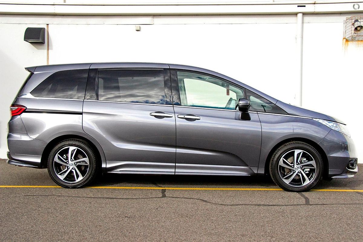 2017 Honda Odyssey VTi-L 5th Gen