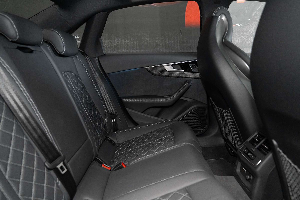 2022 Audi S4  B9