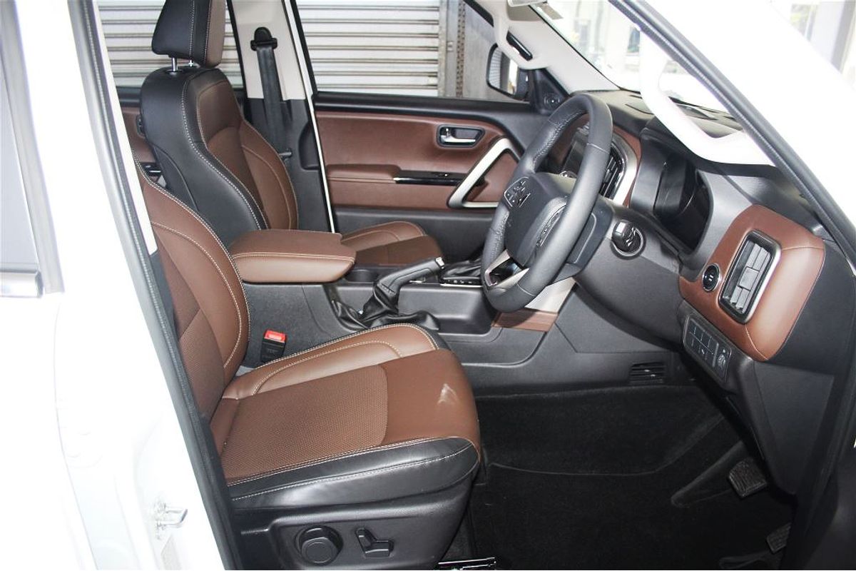SCORPIO 4x4 Z8L