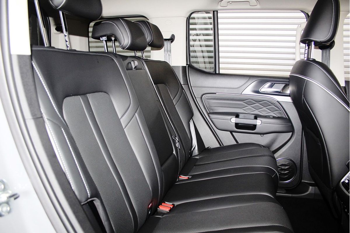 TANK 300 ULTRA PETROL 2.0L T4 TURBO DIRECT F/INJ 8 SP AUTOMATIC 4D WAGON 