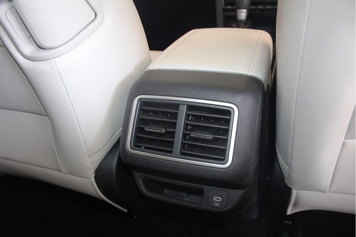 XUV700 AX7L