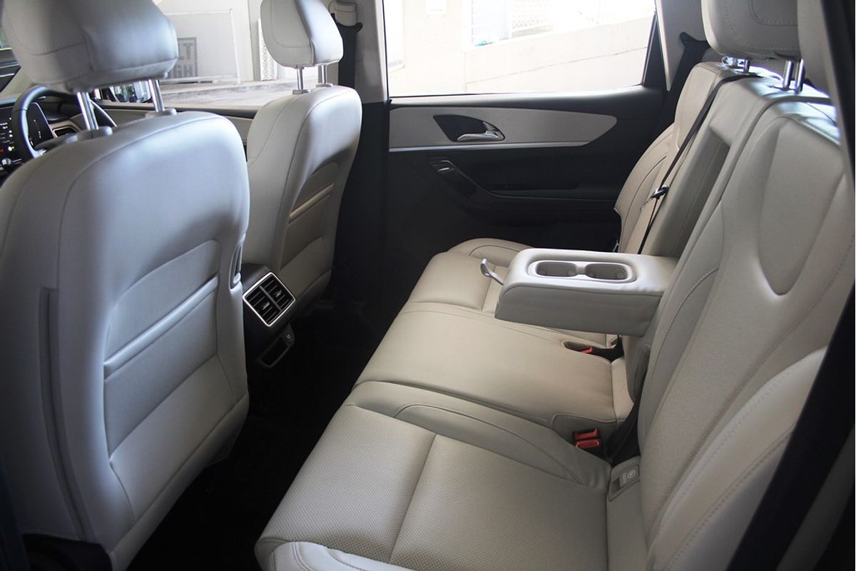 XUV700 AX7L