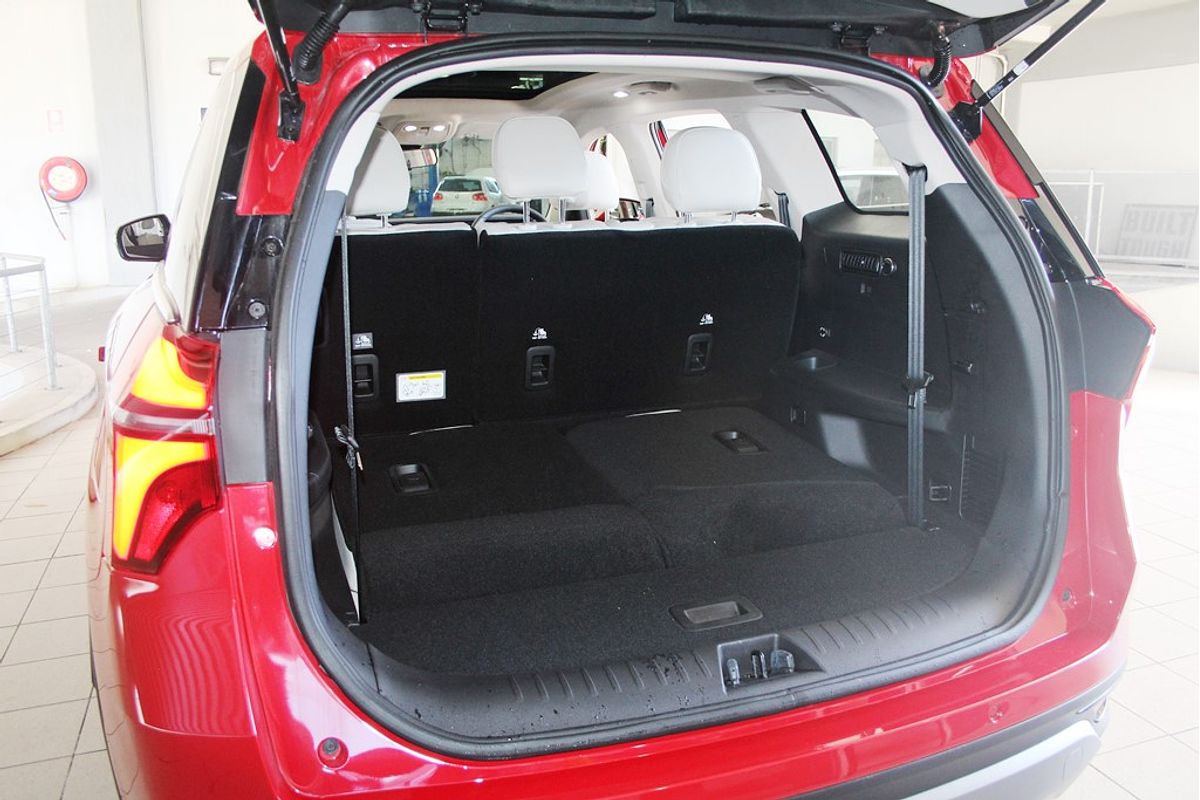 XUV700 AX7L