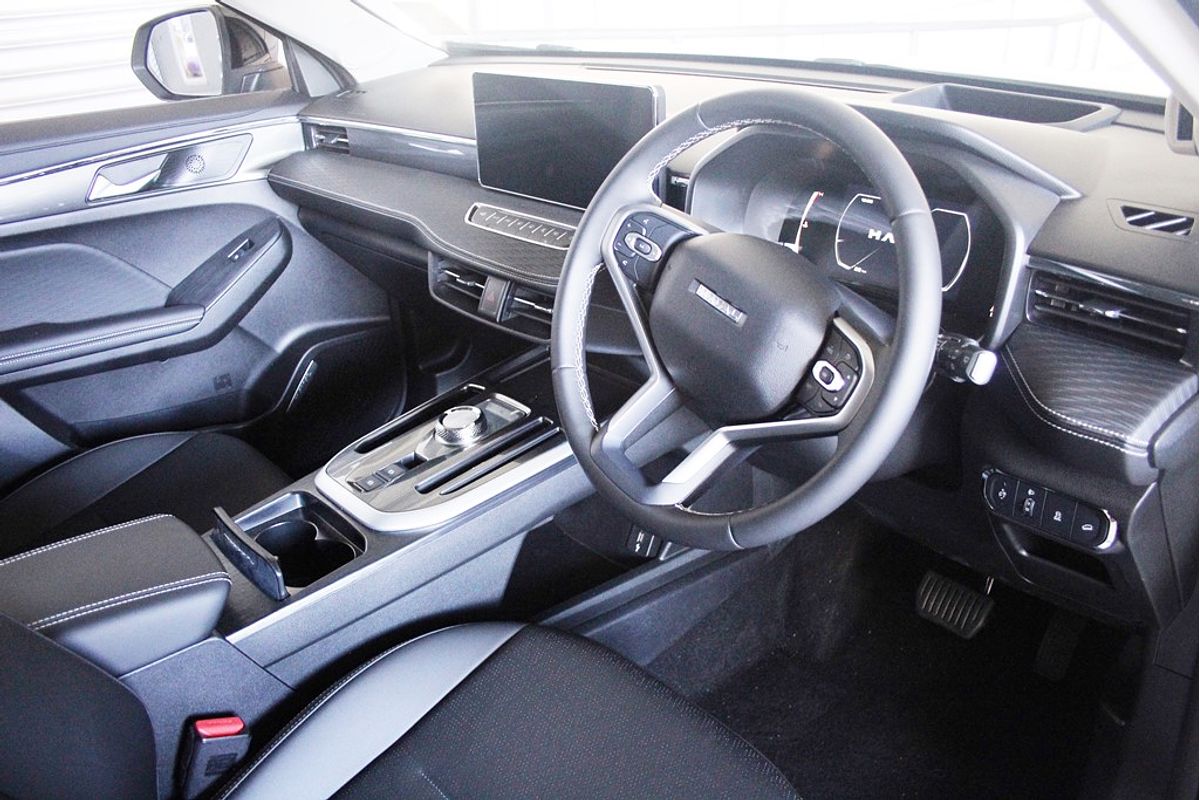 Jolion Pro Ultra Auto 4x2