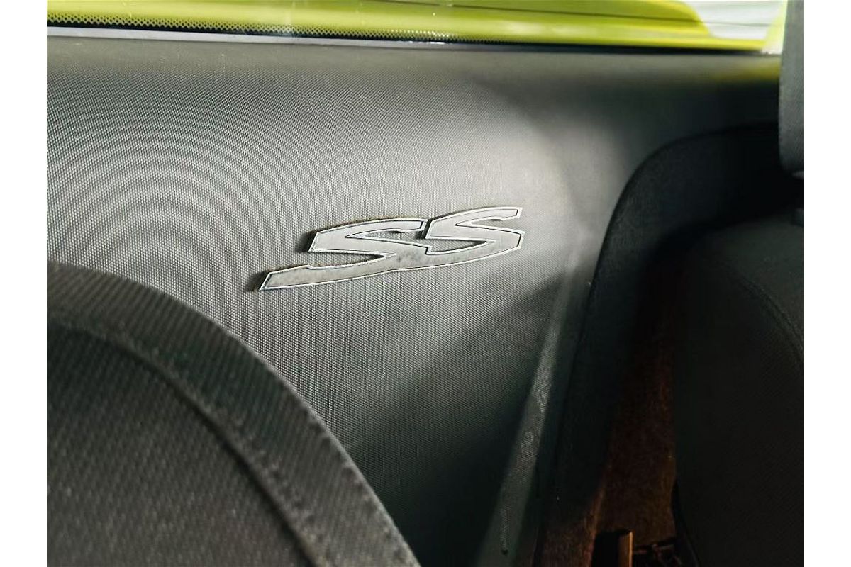 COMMODORE VE SS 6.0L V8 MULTI POINT F/INJ 6 SP MANUAL UTILITY