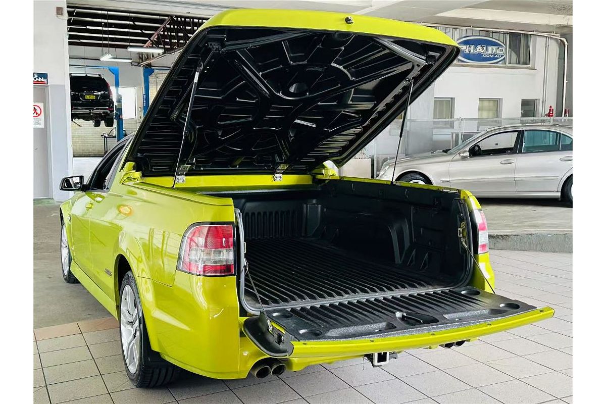 COMMODORE VE SS 6.0L V8 MULTI POINT F/INJ 6 SP MANUAL UTILITY