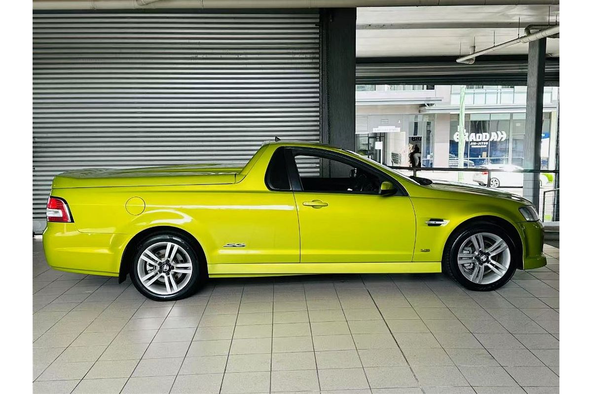 COMMODORE VE SS 6.0L V8 MULTI POINT F/INJ 6 SP MANUAL UTILITY