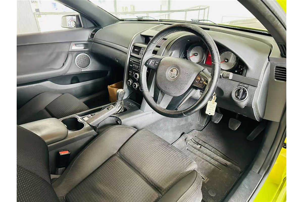 COMMODORE VE SS 6.0L V8 MULTI POINT F/INJ 6 SP MANUAL UTILITY