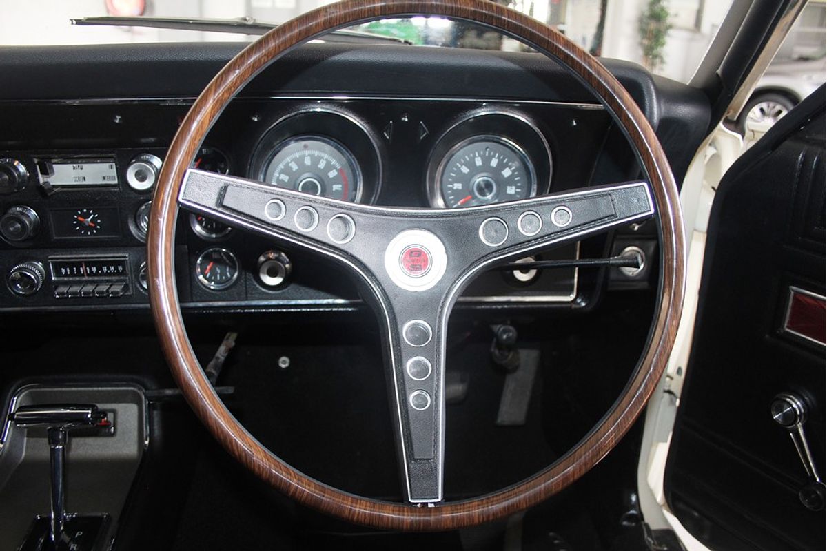 FAIRMONT XW WINDSOR 5.0L V8 CARB 3 SP AUTOMATIC 4D SEDAN