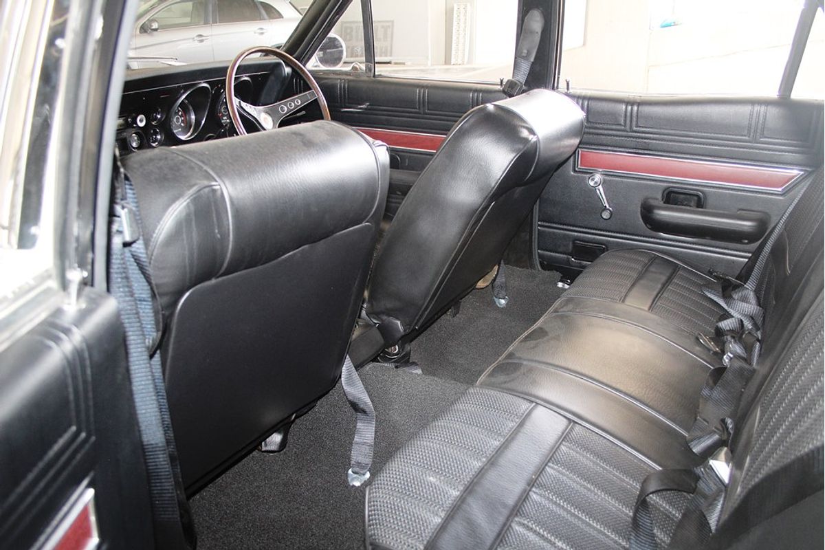 FAIRMONT XW WINDSOR 5.0L V8 CARB 3 SP AUTOMATIC 4D SEDAN