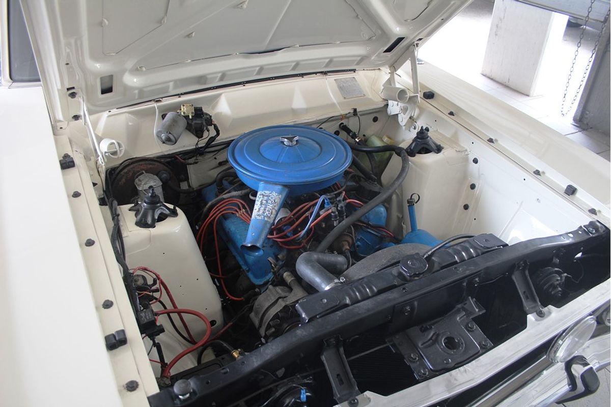 FAIRMONT XW WINDSOR 5.0L V8 CARB 3 SP AUTOMATIC 4D SEDAN