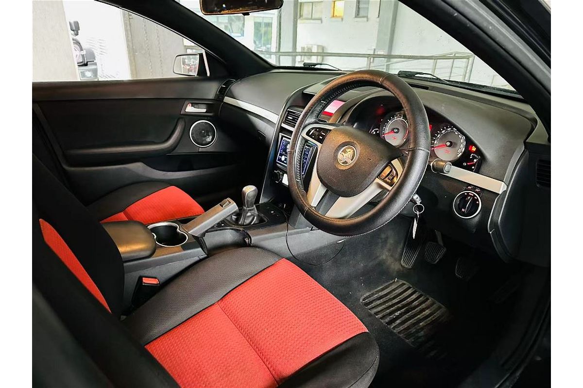 COMMODORE VE MY09.5 SV6 3.6L V6 MULTI POINT F/INJ 6 SP MANUAL UTILITY 