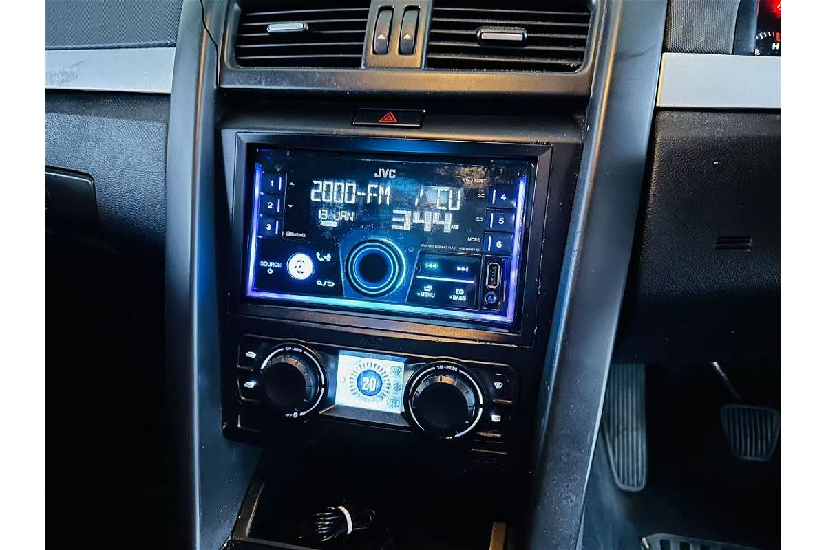 COMMODORE VE MY09.5 SV6 3.6L V6 MULTI POINT F/INJ 6 SP MANUAL UTILITY 