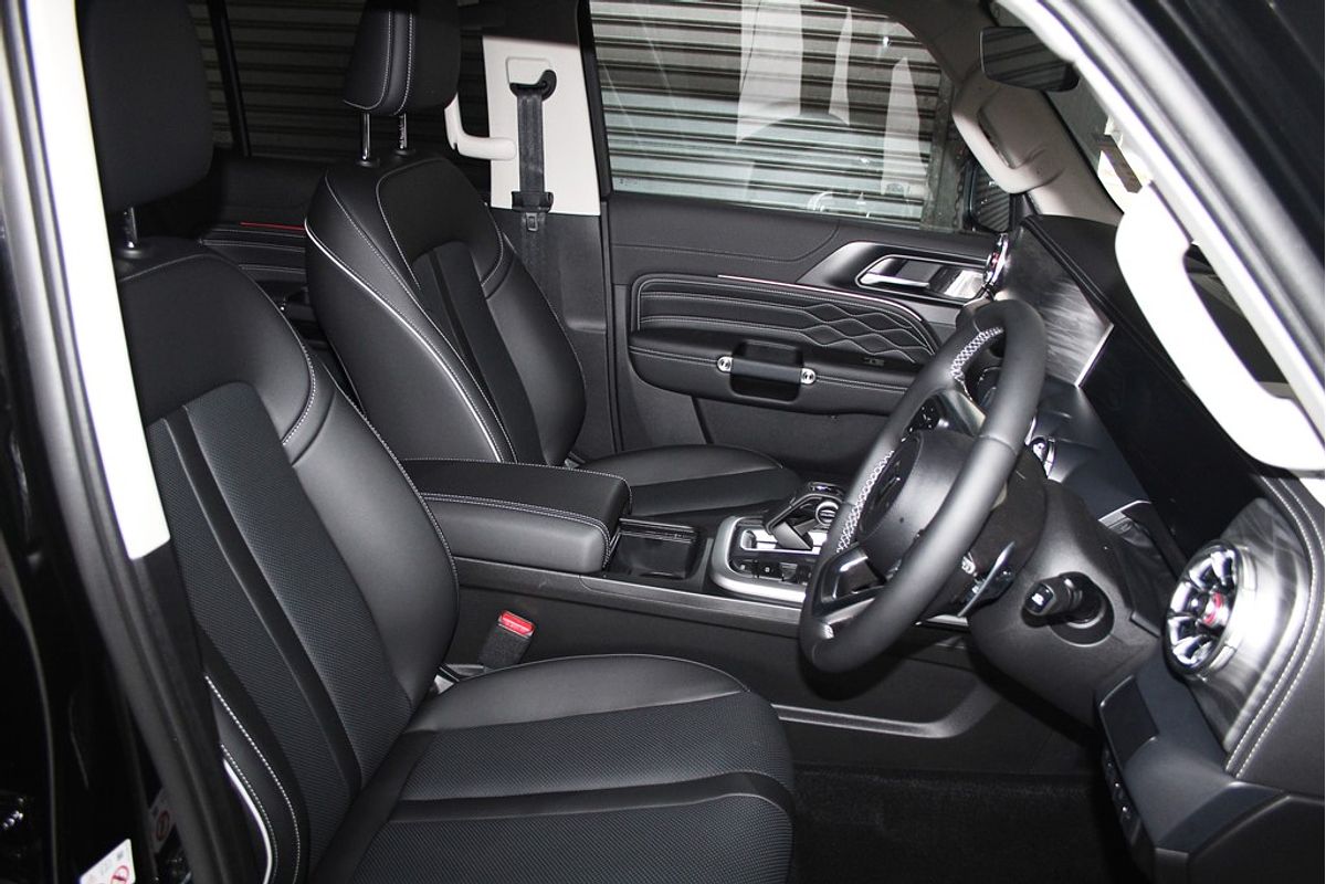 TANK 300 ULTRA DIESEL 4X4 (3.0T towing)