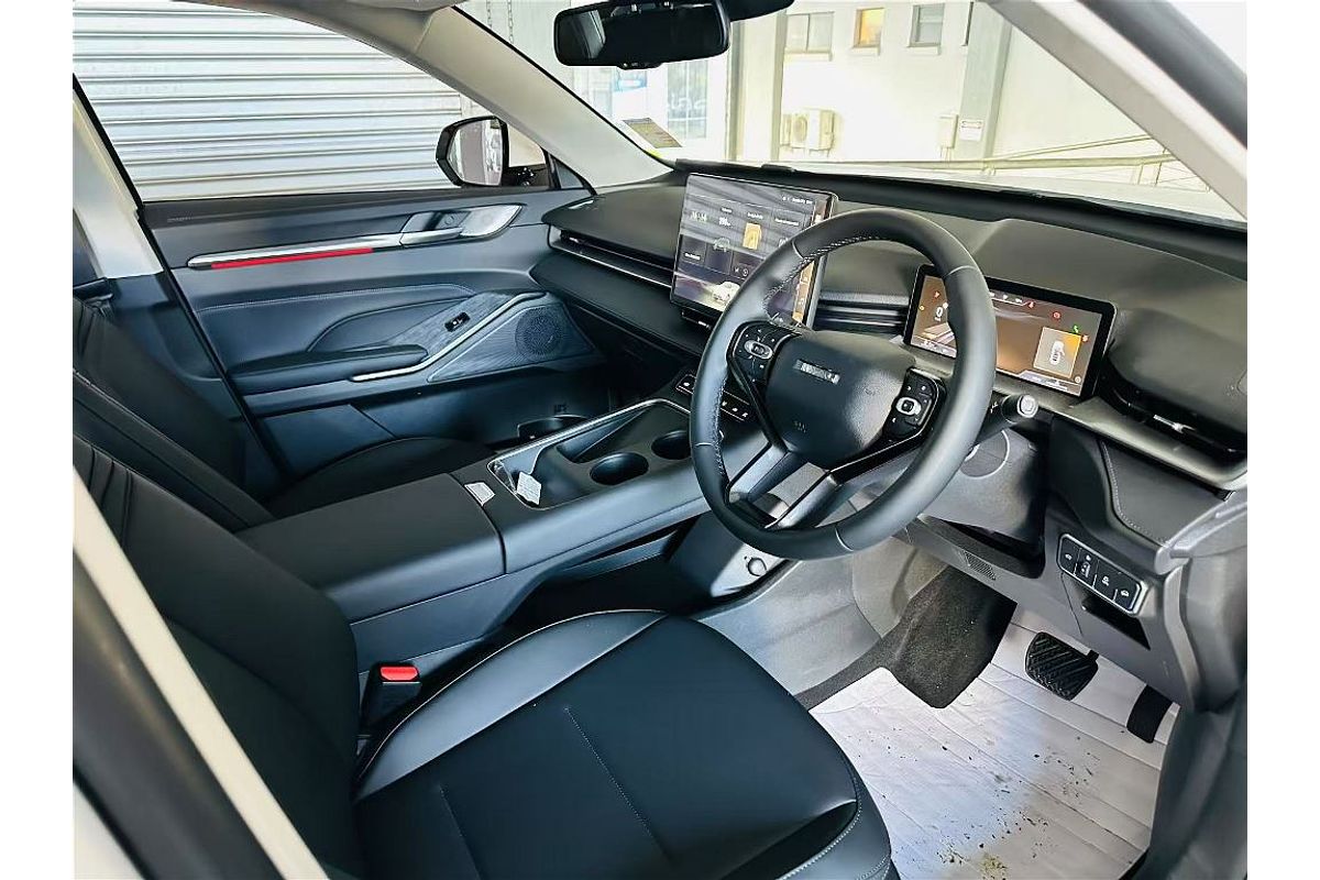 H6 Facelift Lux Auto Hybrid 4X2