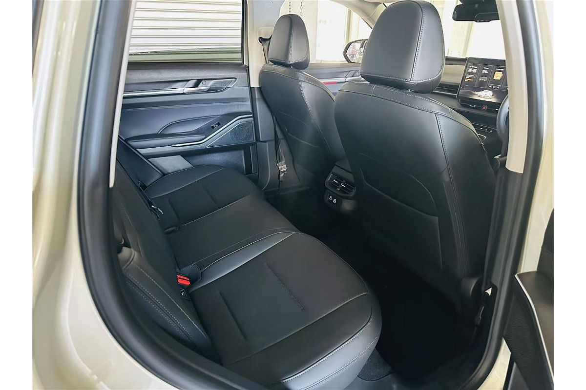 H6 Facelift Ult Auto 4X2