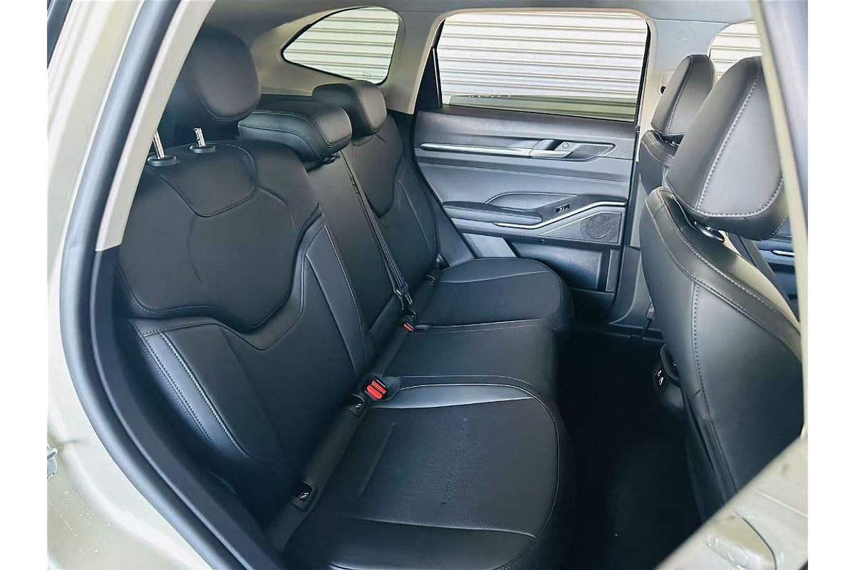 H6 Facelift Ult Auto 4X2