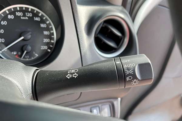 2025 Nissan Navara SL D23 Rear Wheel Drive