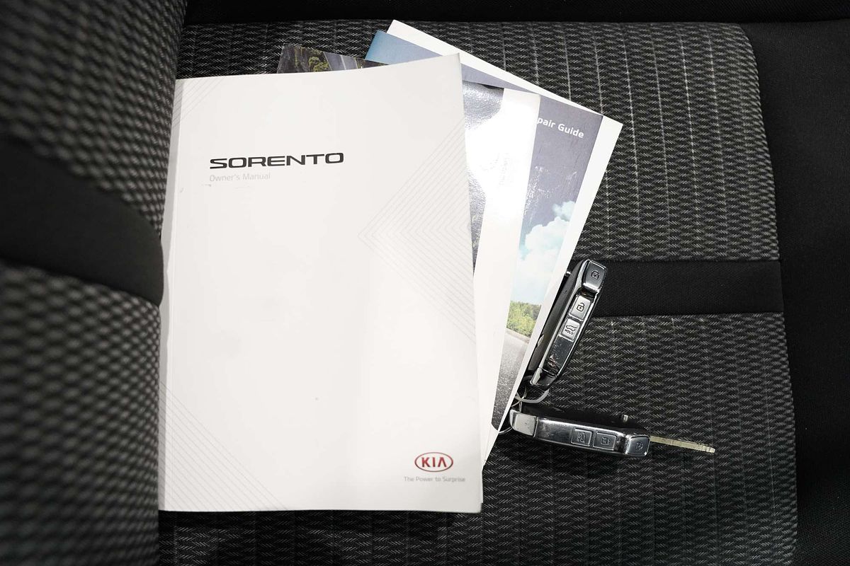 2021 Kia Sorento S MQ4