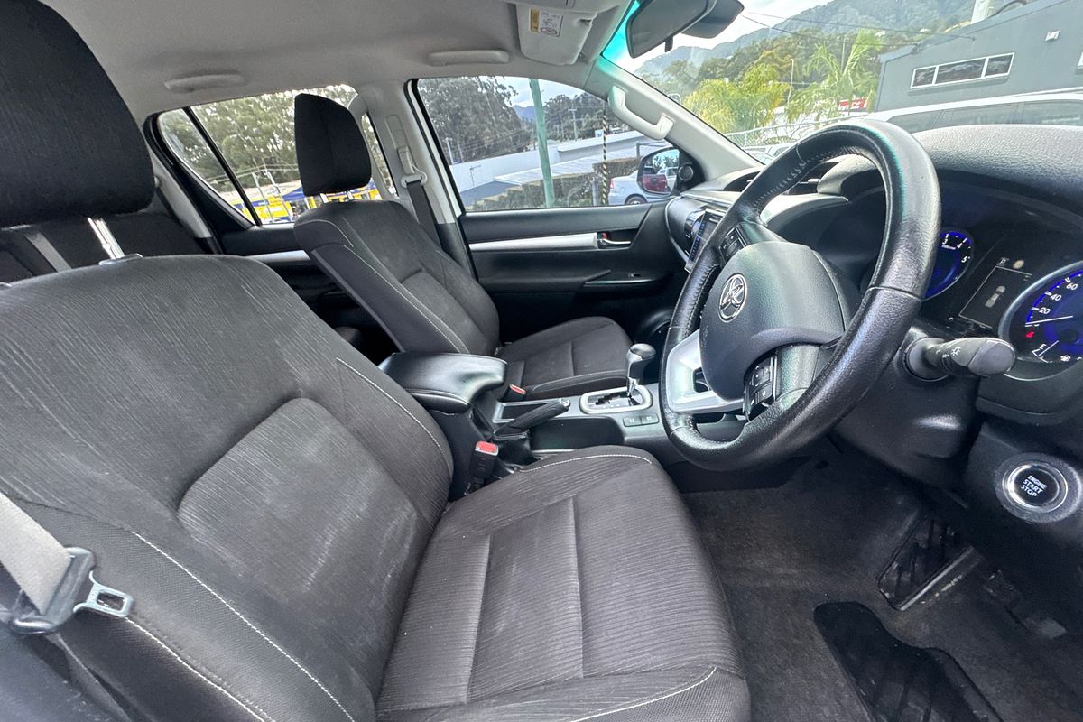 2020 Toyota Hilux SR5 GUN126R 4X4