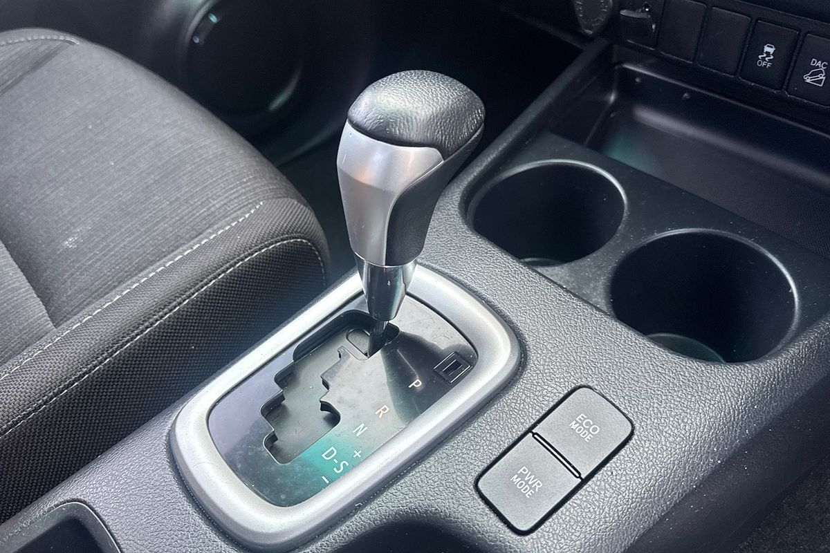 2020 Toyota Hilux SR5 GUN126R 4X4
