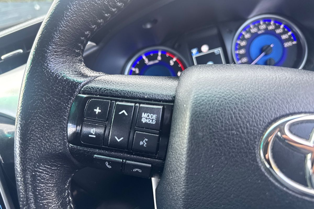 2020 Toyota Hilux SR5 GUN126R 4X4