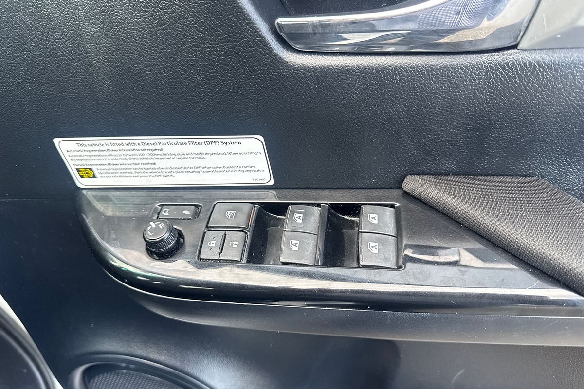 2020 Toyota Hilux SR5 GUN126R 4X4
