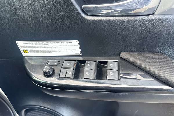 2020 Toyota Hilux SR5 GUN126R 4X4