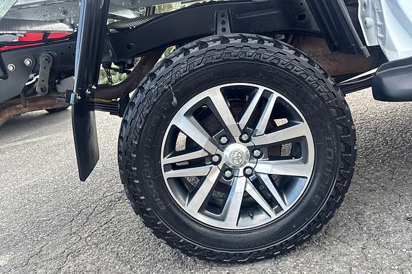 2020 Toyota Hilux SR5 GUN126R 4X4