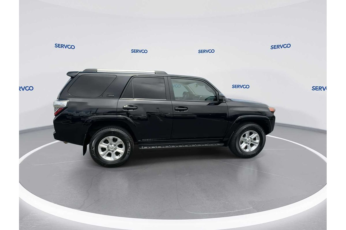 2024 Toyota 4Runner SR5