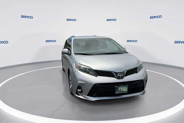 2018 Toyota SIENNA SE Premium