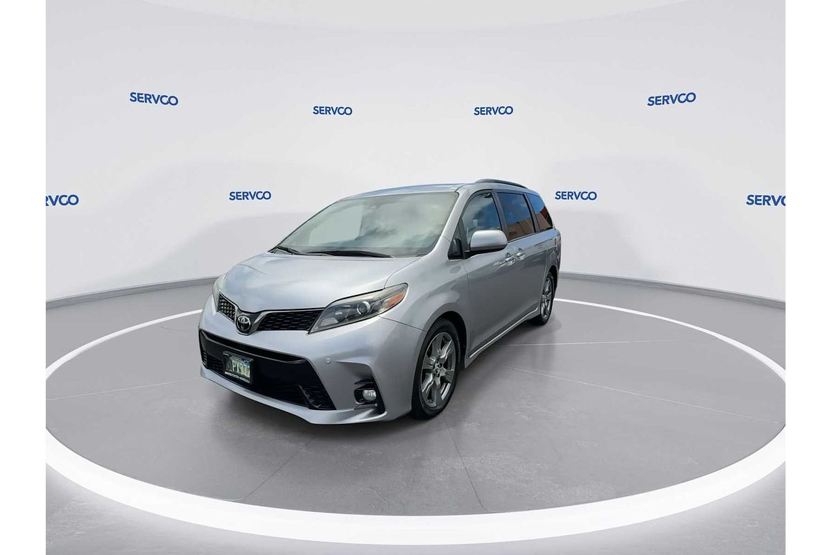 2018 Toyota SIENNA SE Premium