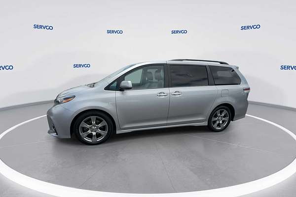 2018 Toyota SIENNA SE Premium