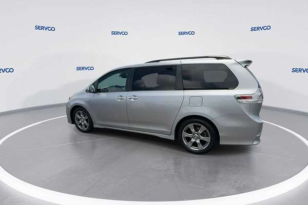 2018 Toyota SIENNA SE Premium