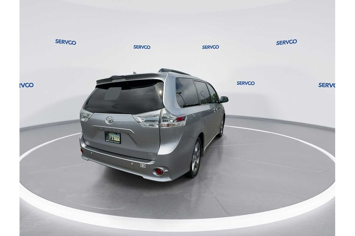 2018 Toyota SIENNA SE Premium