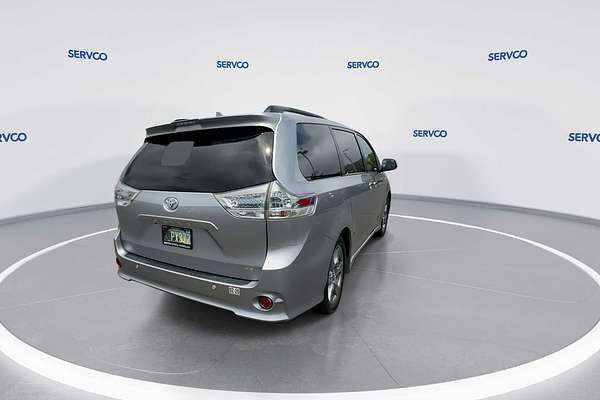2018 Toyota SIENNA SE Premium
