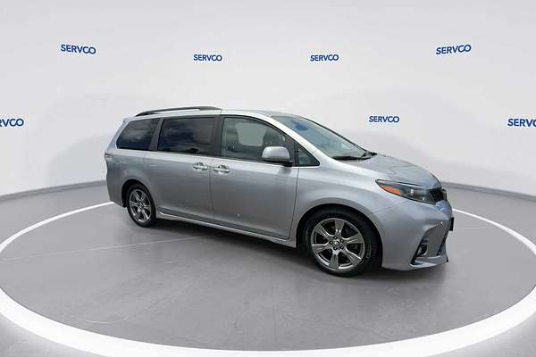 2018 Toyota SIENNA SE Premium