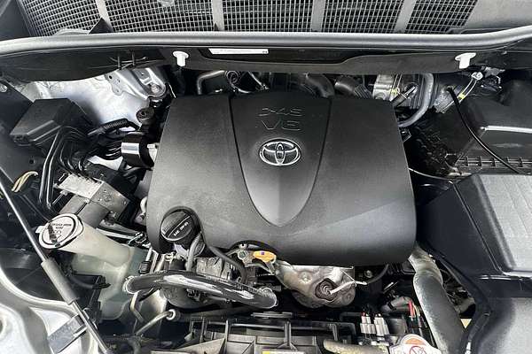 2018 Toyota SIENNA SE Premium