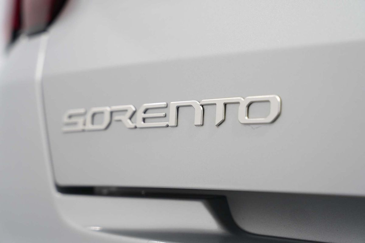 2023 Kia Sorento Sport MQ4