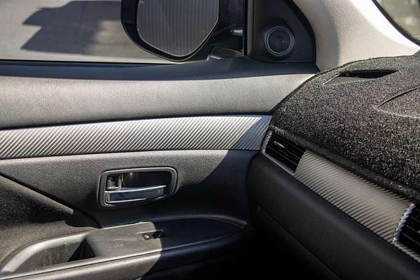 2017 Mitsubishi Outlander ES ZL