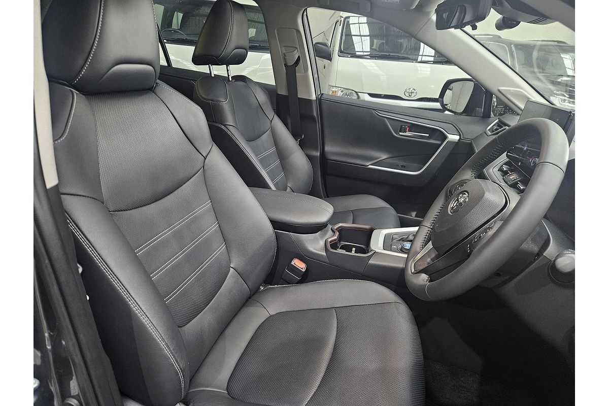2024 Toyota RAV4 Cruiser AXAH54R