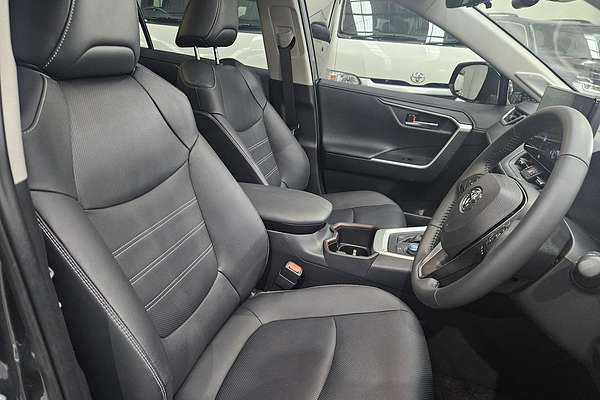 2024 Toyota RAV4 Cruiser AXAH54R