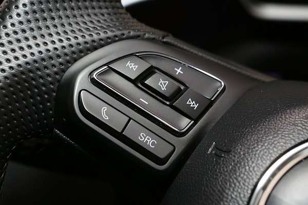 2024 MG ZS Excite AZS1
