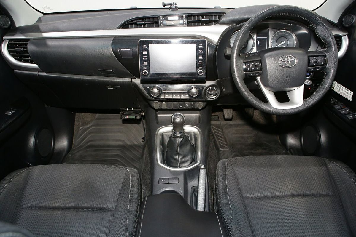 2022 Toyota Hilux SR5 GUN126R 4X4