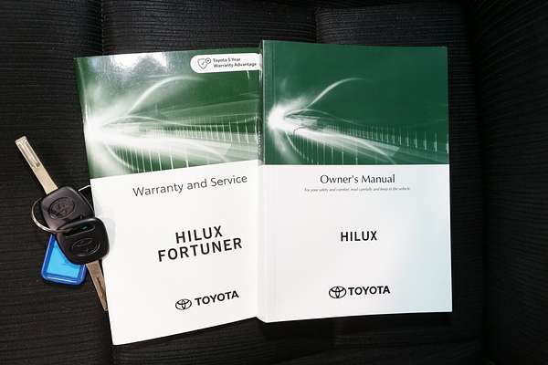 2022 Toyota Hilux SR5 GUN126R 4X4